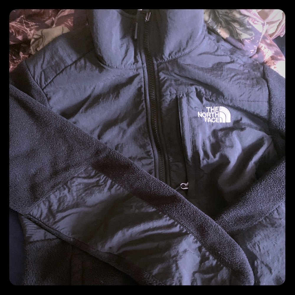 Women’s small north face fleece jacket